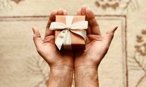 Ein Geschenk als Dankeschön: 6 gute Gründe für eine kleine Aufmerksamkeit