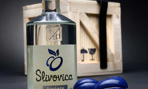 Pravá a Nefalšovaná Česká Slivovica Žufánek