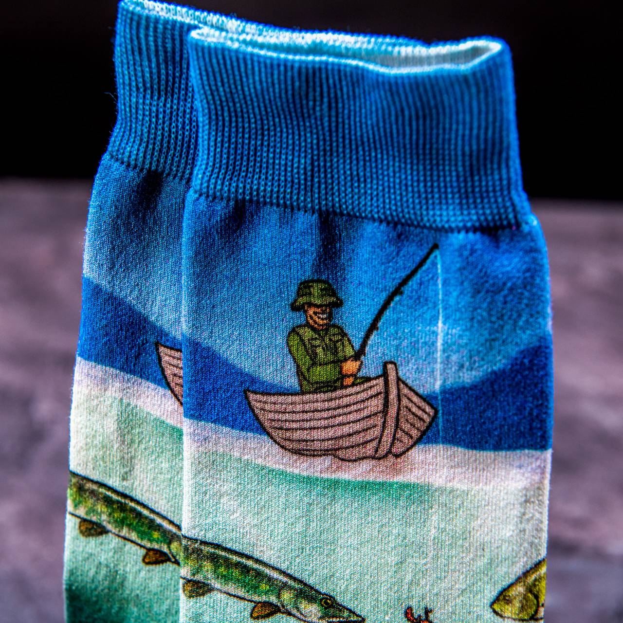 Rybářské ponožky ve stylové plechovce