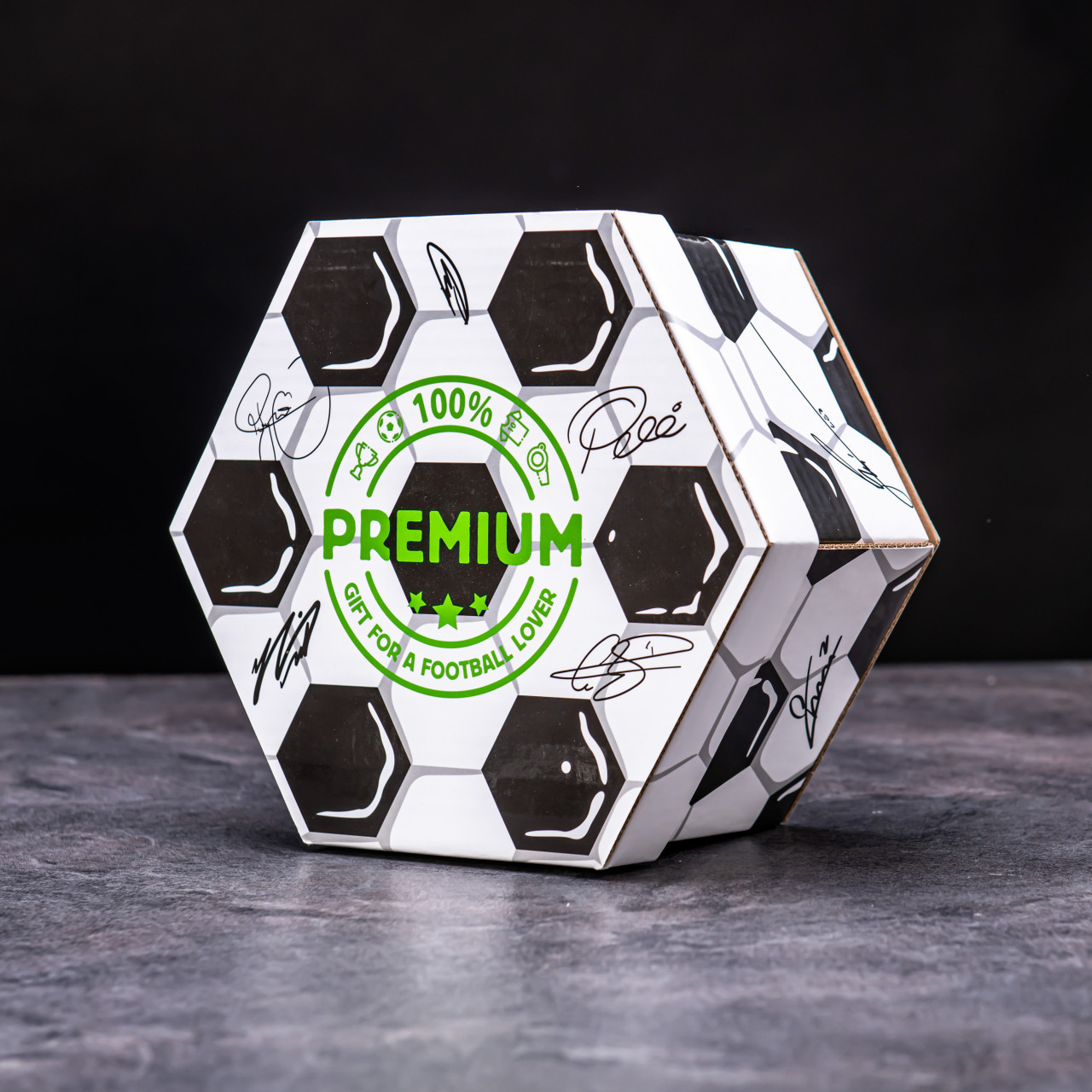 Hexagon plný specilait s alkoholem - Fotbalový