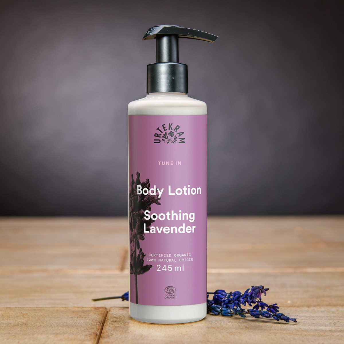 Urtekram tělové mléko levandulové / Soothing Lavender BIO 245 ml