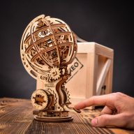 Bedna Kinetic Globe