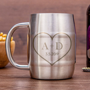 Nerezový chladicí pivní "půllitr" - Srdce s monogramem a datem - 400ml