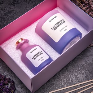 Luxusní dárková sada vonné svíčky a aroma difuzéru s intenzivní vůní - Levander & Rosemary