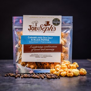 3× Luxusní popcorn Joe & Seph's se zkaramelizovanou solí a černým pepřem 32 g