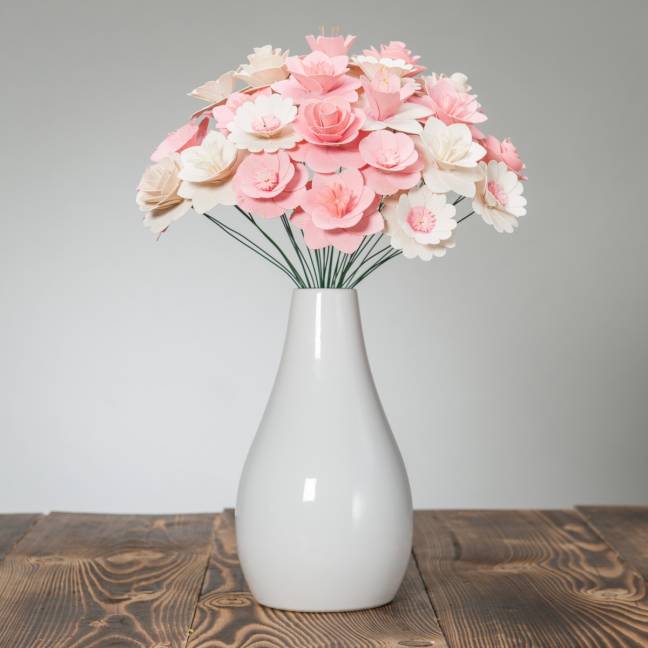 Velká dřevěná vonící kytice růžová