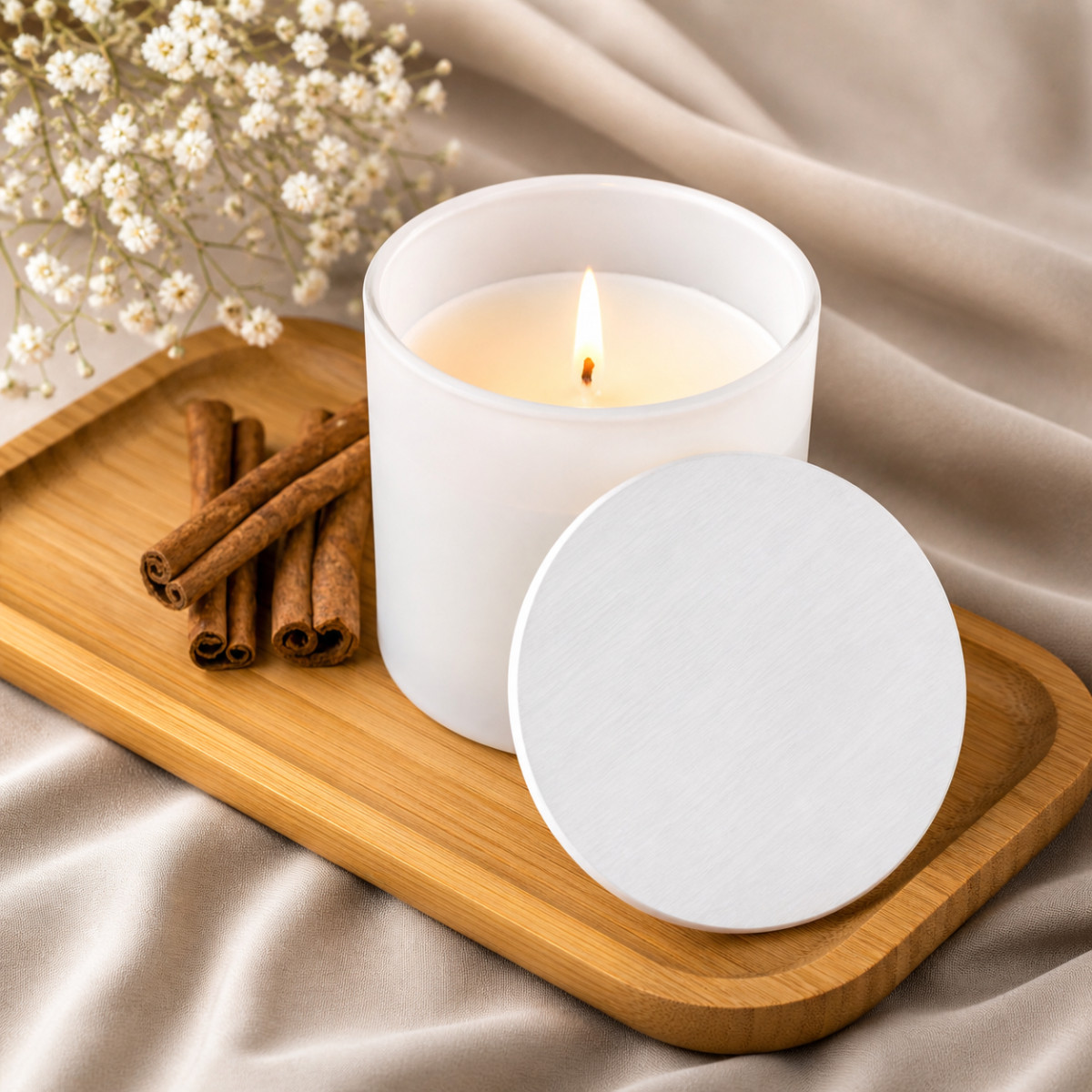 30% SLEVA Bílá vonná svíčka v krabičce 200g - CINNAMON & VANILLA | Dárek k narozeninám, výročí svatby, den matek, svátku | Dárek pro ženu, maminku, má