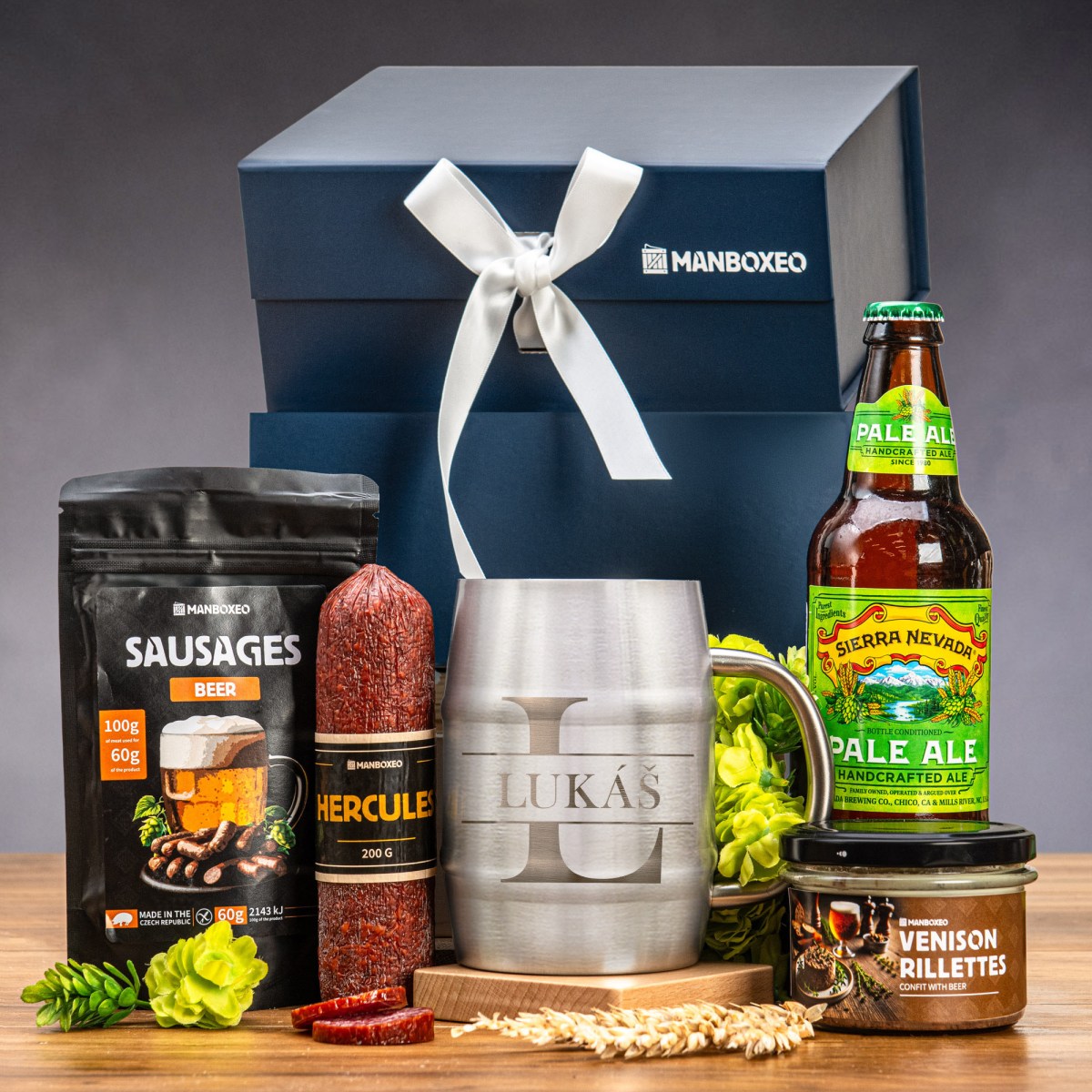 Luxusní dárkový box pro pivaře (royal blue) | Dárek k narozeninám, svátku, výročí, vánocům pro muže | Dárkový koš, box, krabice, krabička, balení | dá