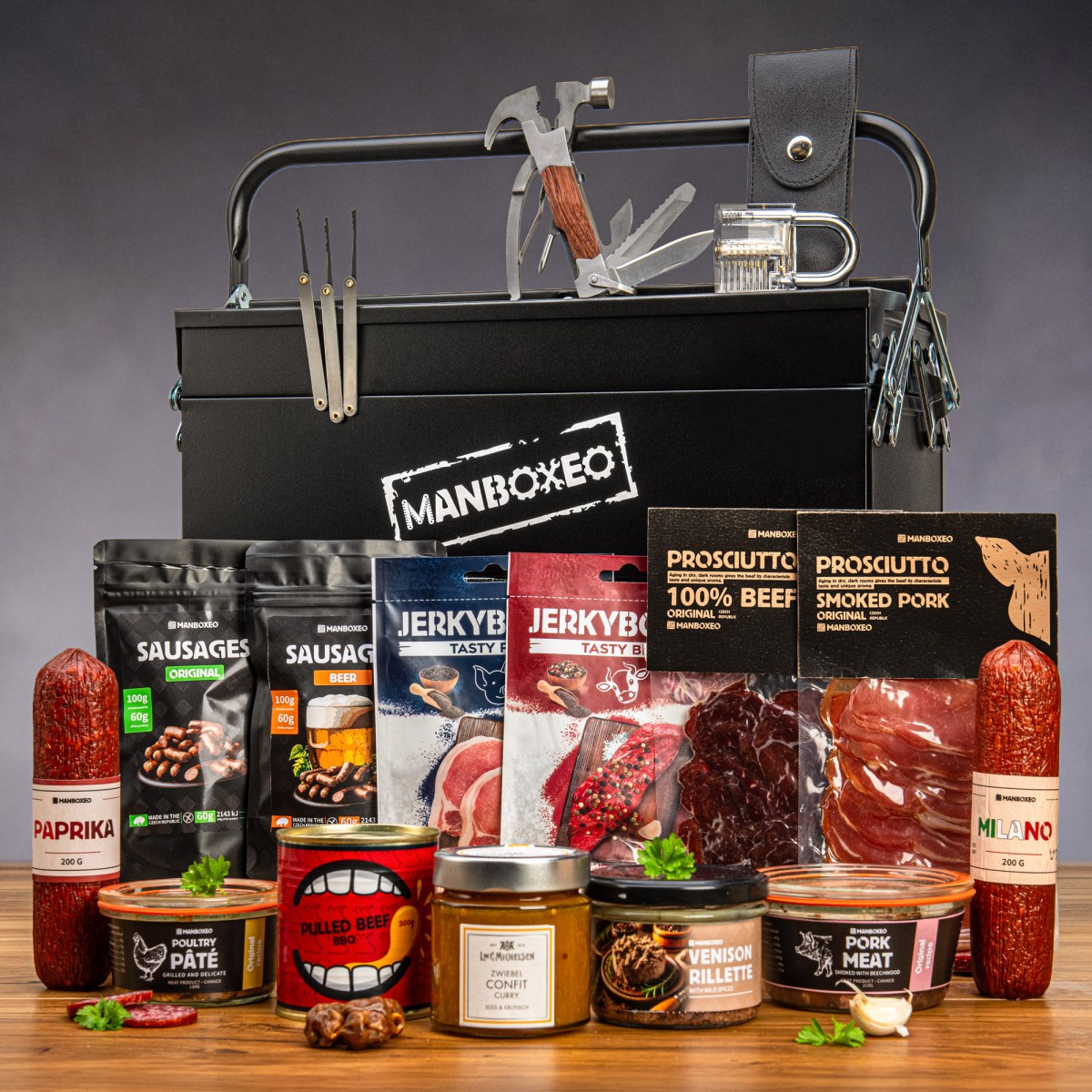Toolboxeo pro masožravce | Dárkový kufr na nářadí | Dárek pro muže, kutila, tátu, dědu | Dárek k narozeninám, výročí, vánocům | Dárkový koš, box | dár