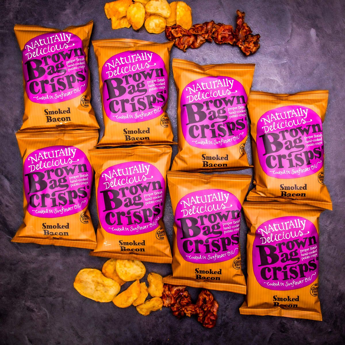 8× Křupavé, ručně vyráběné Brown Bag Crisps s uzenou slaninou 40 g