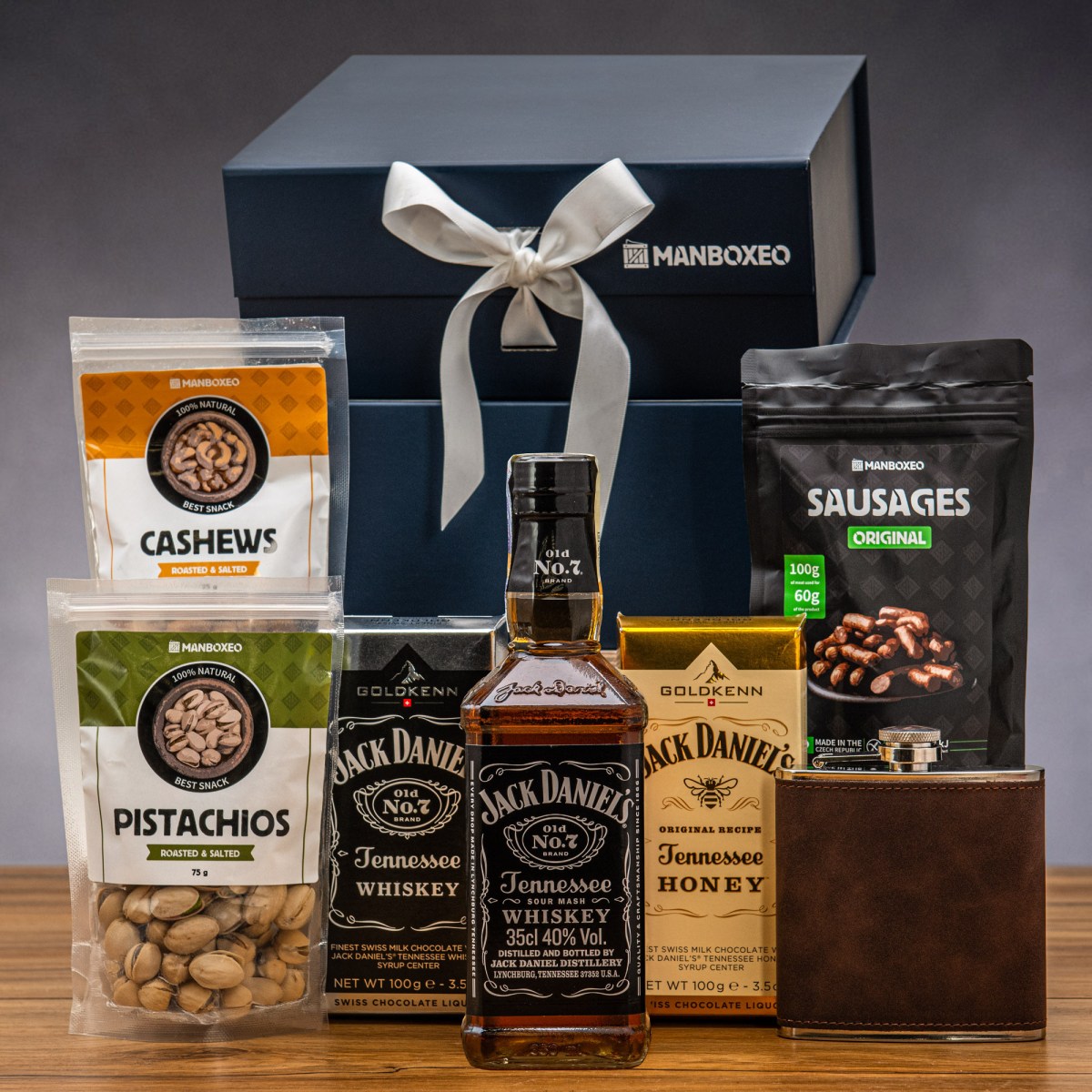 Luxusní box pro whiskaře (royal blue) - dárkový box | Dárek k narozeninám, svátku, výročí, vánocům pro muže | Dárkový koš, box, krabice, krabička, bal