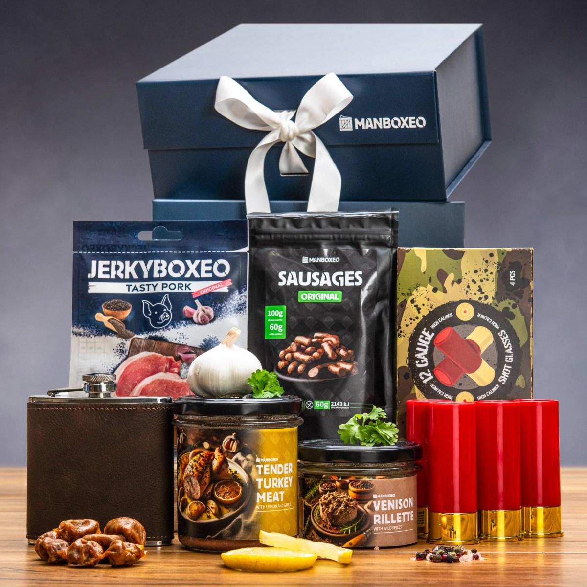 Luxusní box pro myslivce (royal blue) - dárkový box | Dárek k narozeninám, svátku, výročí, vánocům pro muže | Dárkový koš, box, krabice, krabička, bal