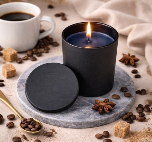 Levně Černá vonná svíčka v krabičce 130g - COFFEE