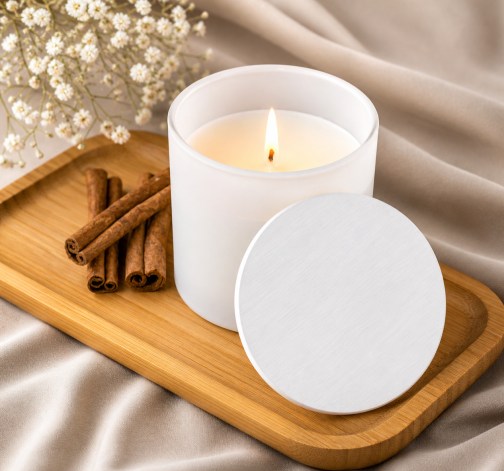 Levně Bílá vonná svíčka v krabičce 200g - CINNAMON & VANILLA