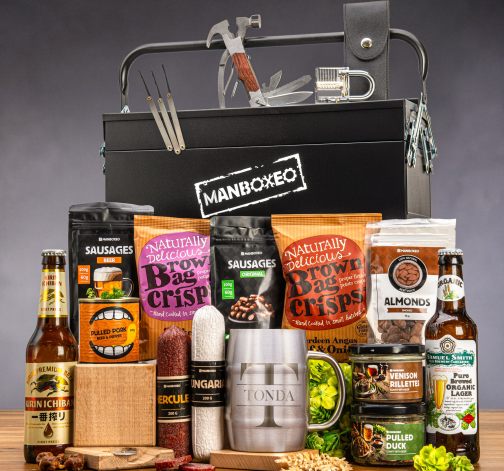 Toolboxeo plné ležáků + půllitr s gravírováním