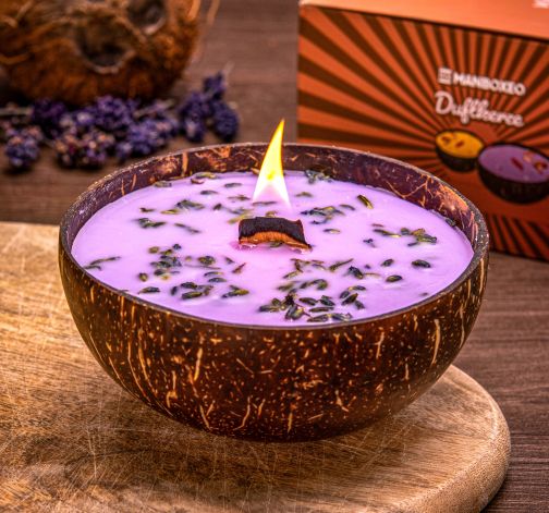 Kokosová svíčka s dřevěným praskajícím knotem a intenzivní vůní - Lavender 300 g