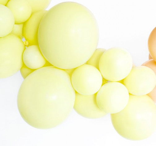 Levně Nafukovací pastelové balónky z latexu - žluté 20 ks