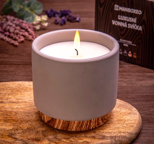 Elegantní vonná svíčka se sójovým voskem a intenzivní vůní - Lavender & Eucalyptus 400 g