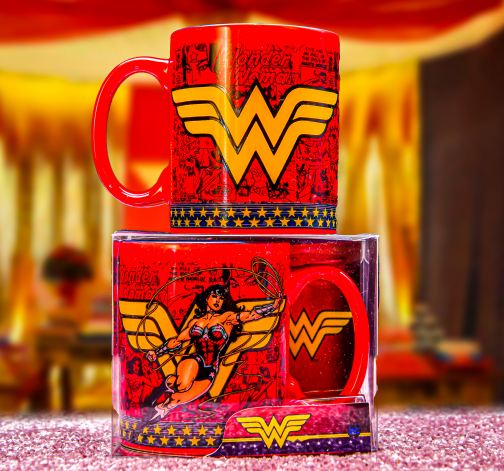Levně Komiksový hrnek Wonder Woman
