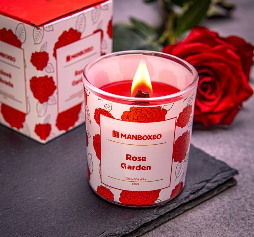 Originální Svíčka s dřevěným praskajícím knotem a intenzivní vůní - Rose Garden 130 g