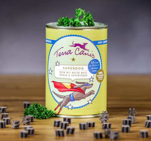 Levně Terra Canis Konzerva Superdog Kuře s červenou řepou, mangem a superfoods 400 g